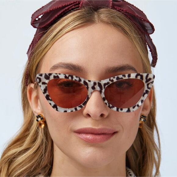 Lele Sadoughi Leopard Cat-eye UV Sunglasses Gold Logo - Picture 2 of 15